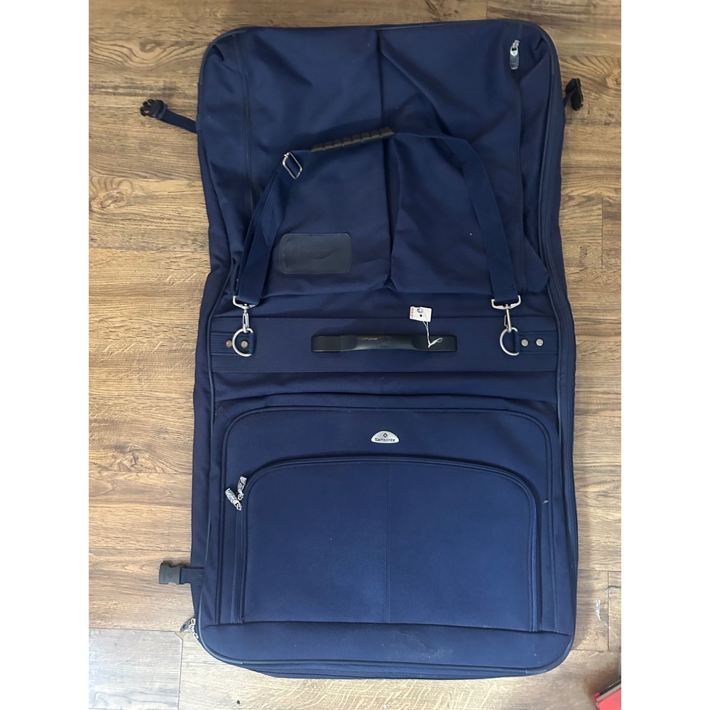 Samsonite Bi Fold Garment Bag Fold Travel handle and‎ Shoulder Strap Blue